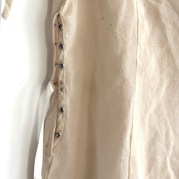 BCBGMaxAzria Silk Blouse in Nude Pleats & Ribbon ties. Women’s XS - Picture 5 of 5